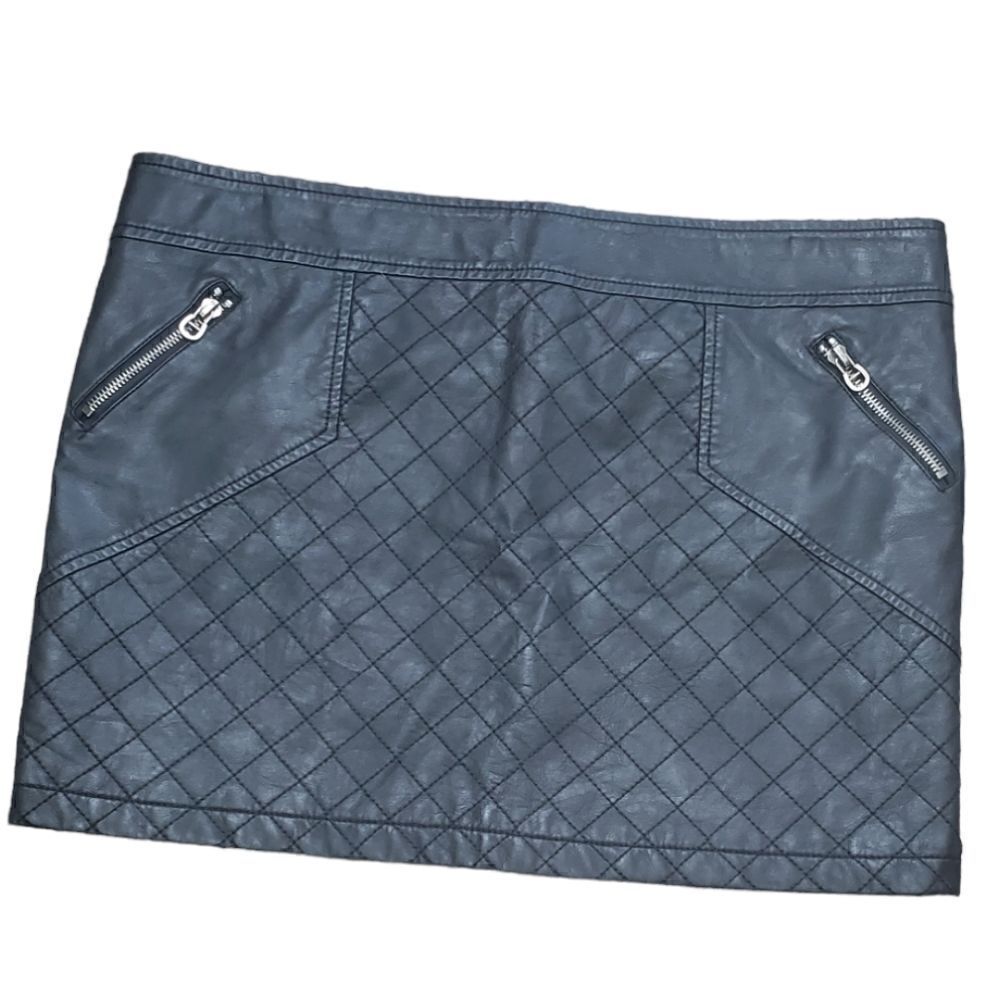 BCBGeneration Black Quilted Faux Leather Mini Skirt